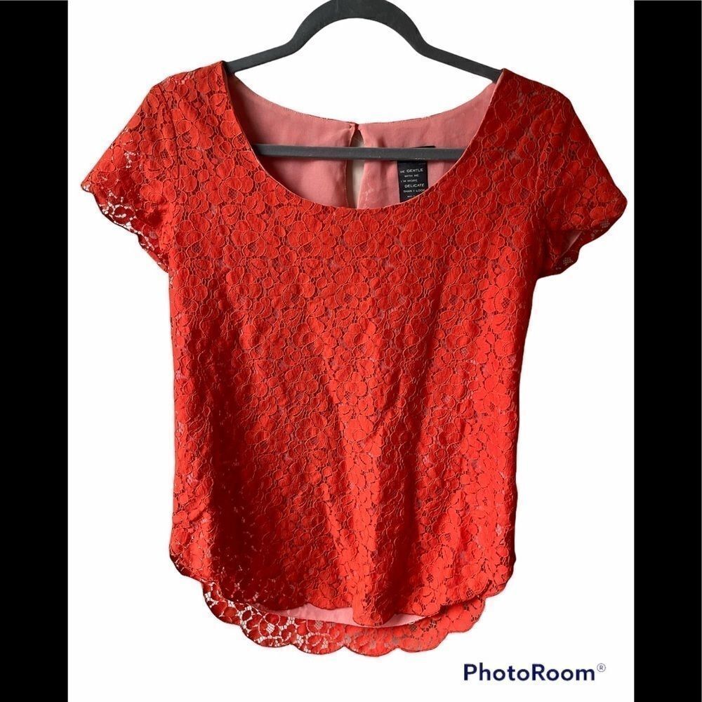 ๐
บARITZIA Talula Betsy orange Lace cap sleeve blouse